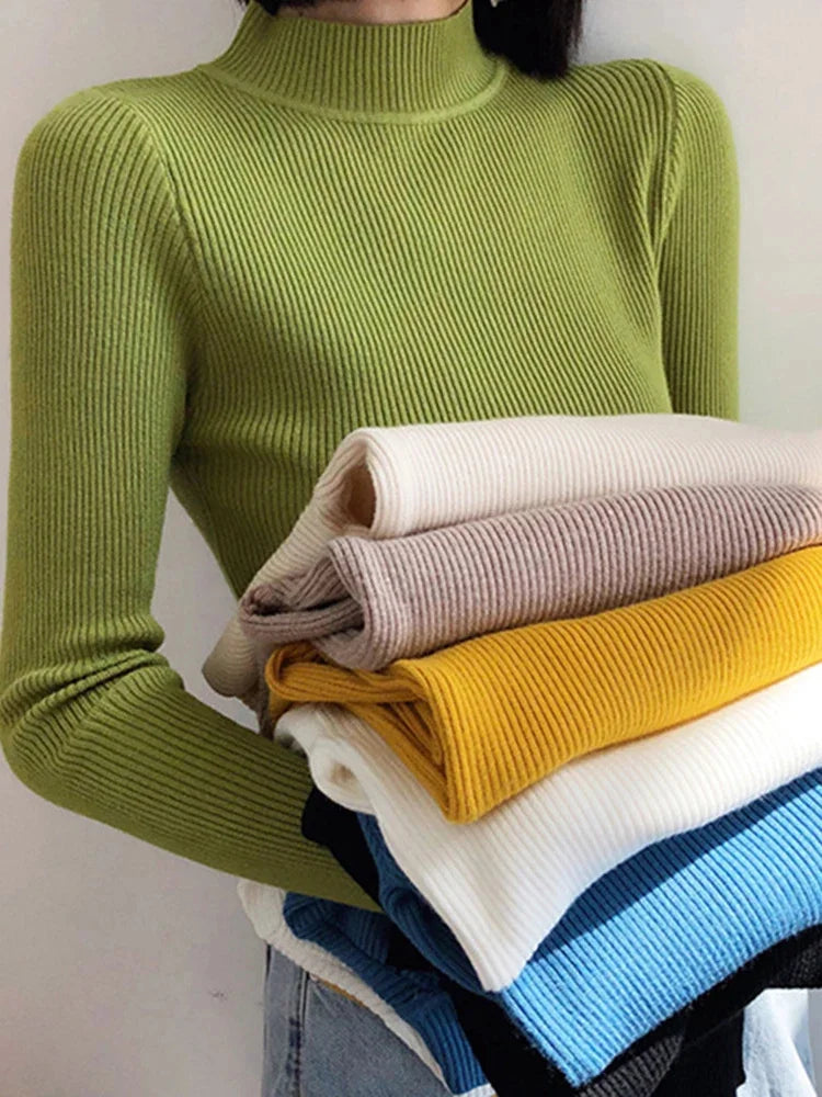 Soft Aura Knit Sweater – Warm Elegance for Autumn Days.
