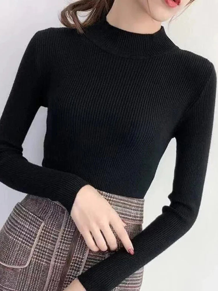 Soft Aura Knit Sweater – Warm Elegance for Autumn Days.