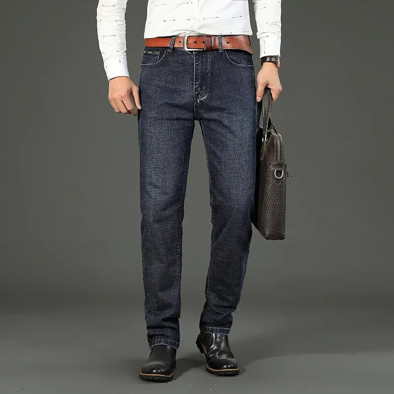Wthinlee Edge
Modern and masculine denim for everyday confidence.
