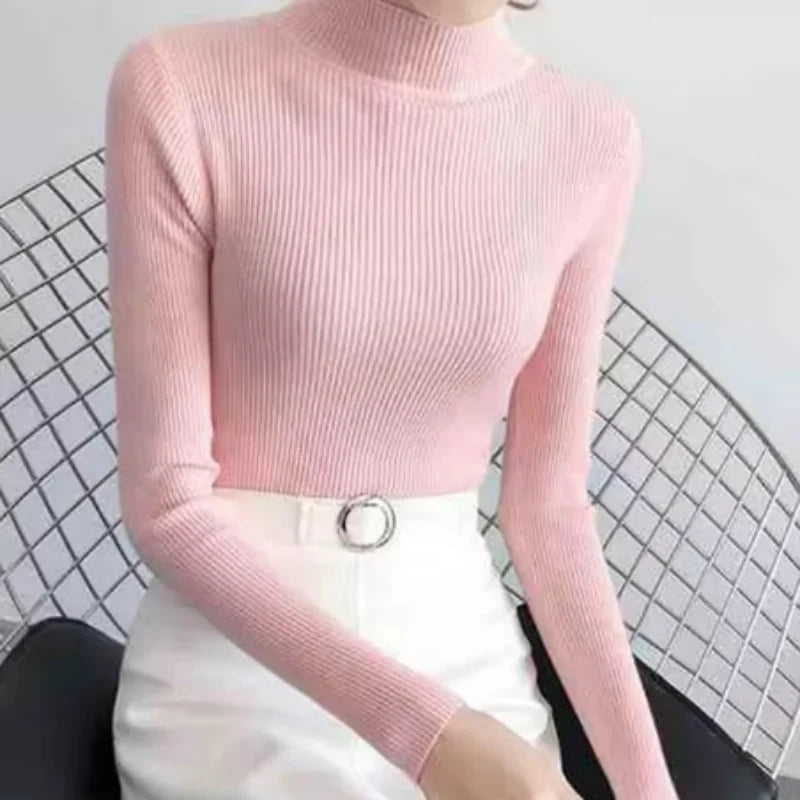 Soft Aura Knit Sweater – Warm Elegance for Autumn Days.