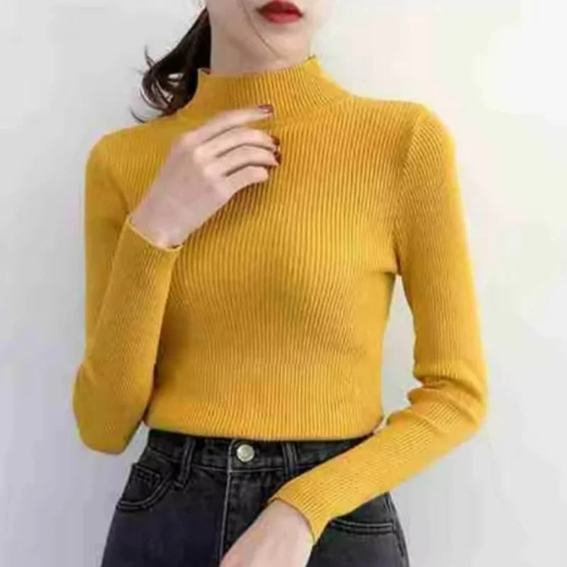Soft Aura Knit Sweater – Warm Elegance for Autumn Days.